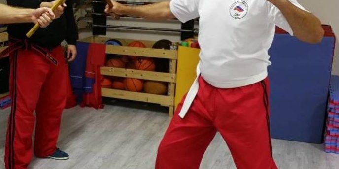 Modern Arnis Training mit Senior Guro Andre‘ Dawson Modern Arnis Training mit Senior Guro Andre' Dawson